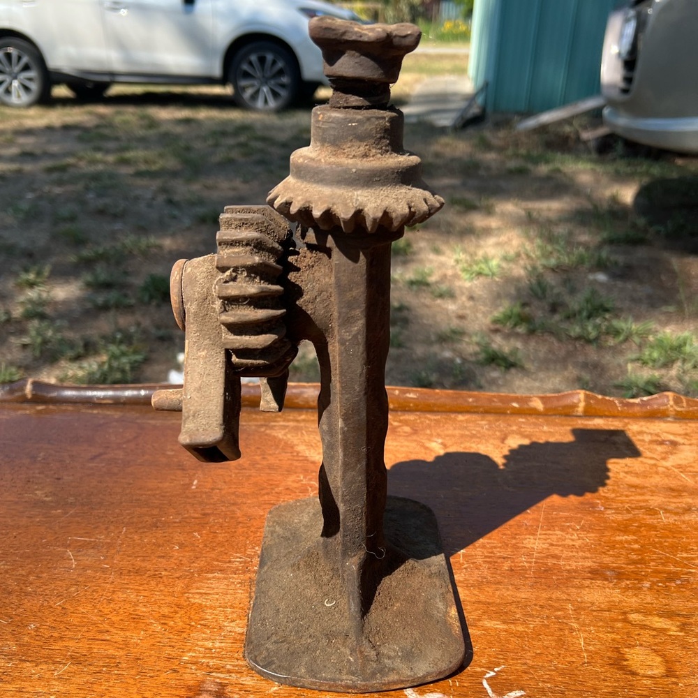 Screw Jack - Antique/Vintage/Collectible